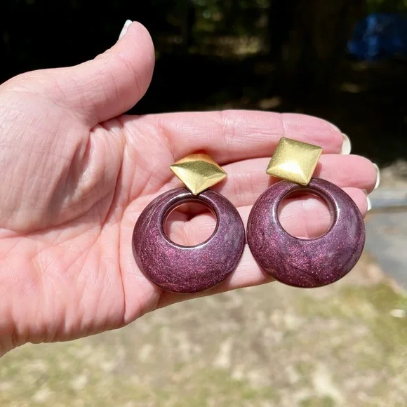 Resin Earrings - Picture 3 of 9